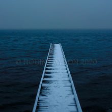Load image into Gallery viewer, snowy blue
